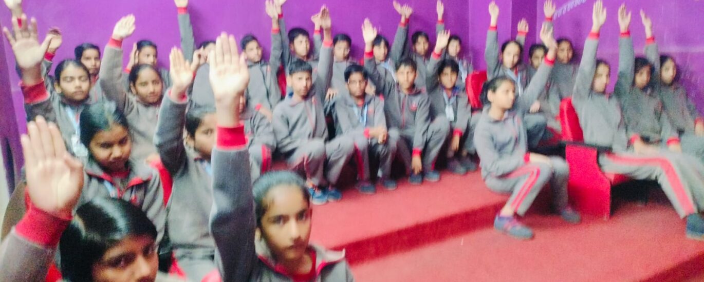 Chote bacho ka school chomu